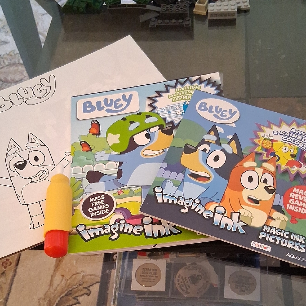 BLUEY WIPE BOARD/WATER SURPRISE AND IMAGINE INK BOOKS